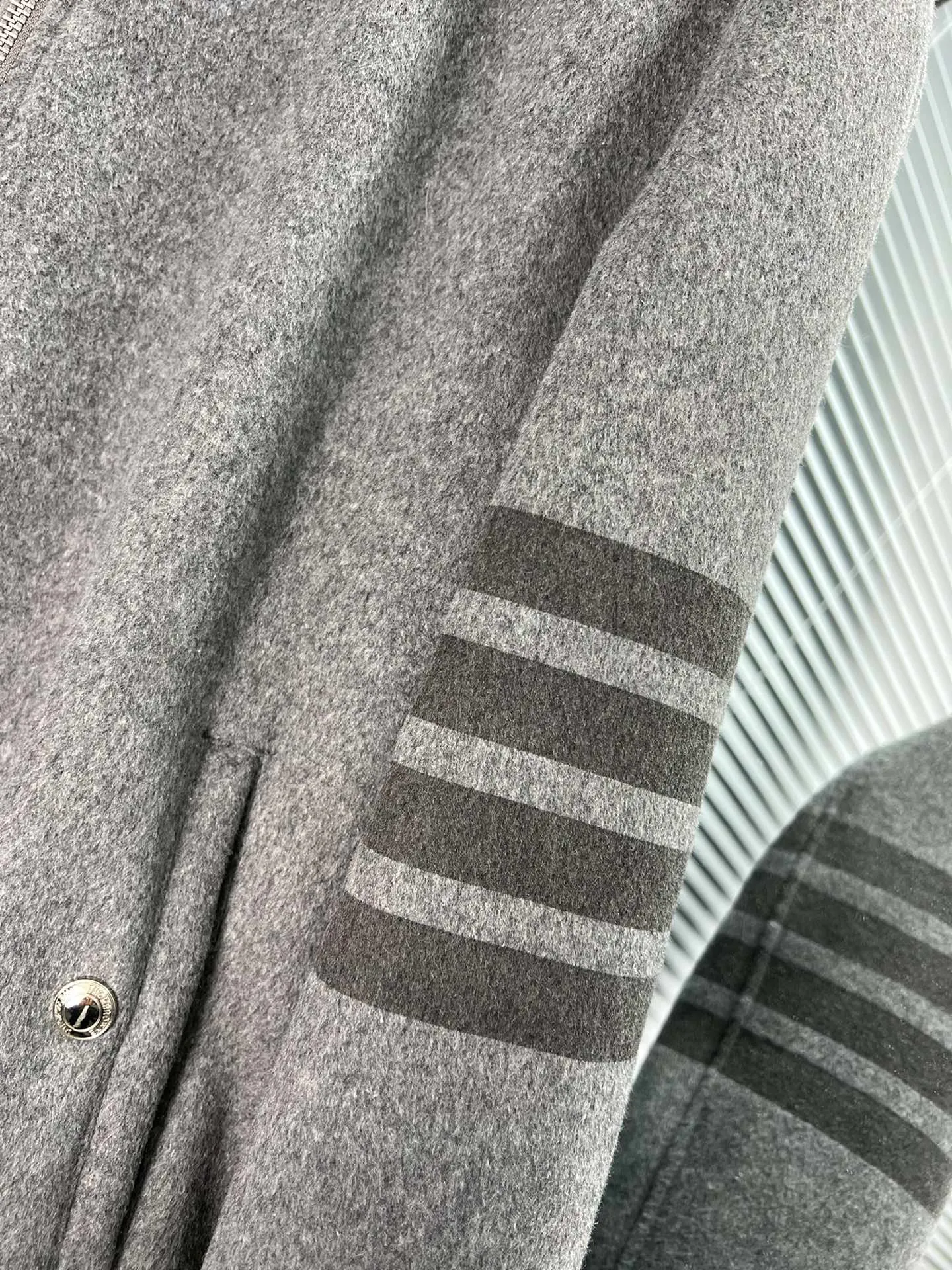 THOM BROWNE🇳🇱 %70 ， 700 ， ， Sizes 1234